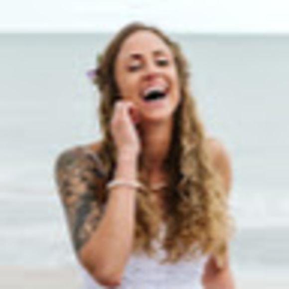 Meet your Posher, Tara - Picture 1 of 1